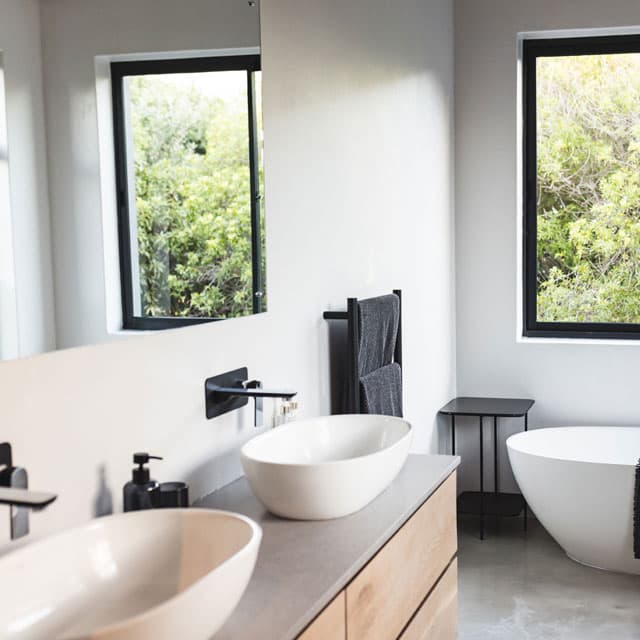 Desearás nuestros saneamientos y accesorios de baño en Pontevedra